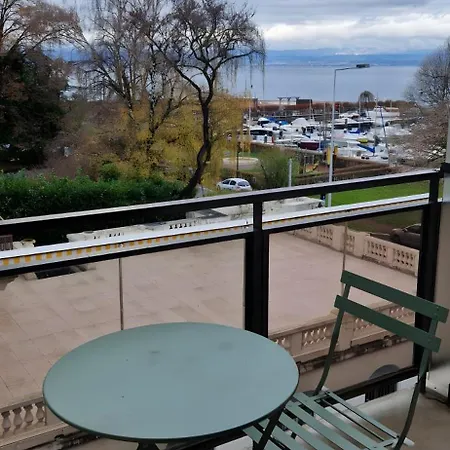 Moderne Evian, Et Therme إفيان ليه با