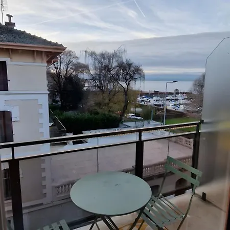 Moderne Evian, Et Therme * Évian-les-Bains
